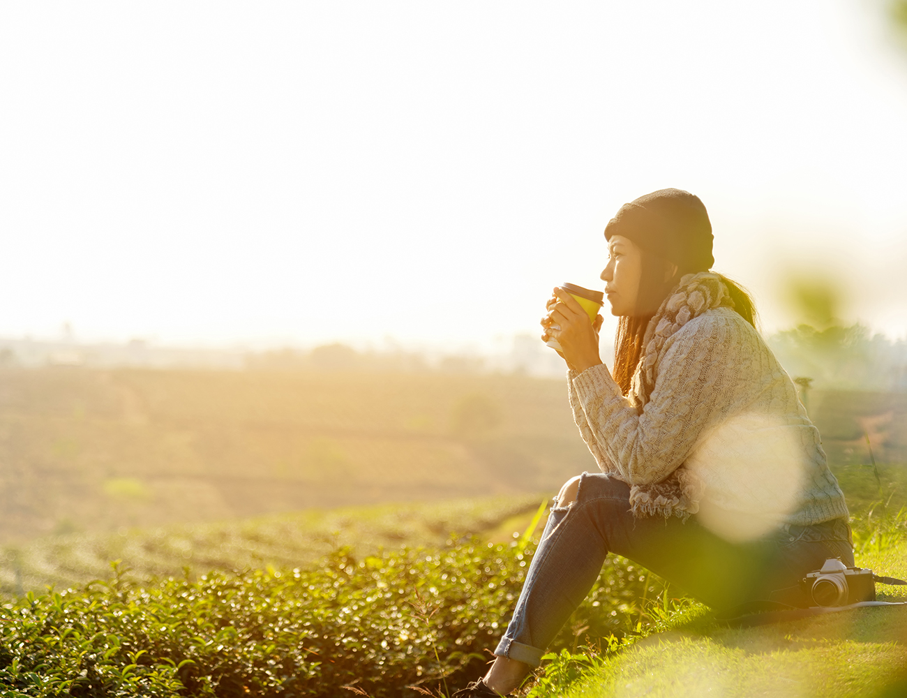 couple banking on laptop